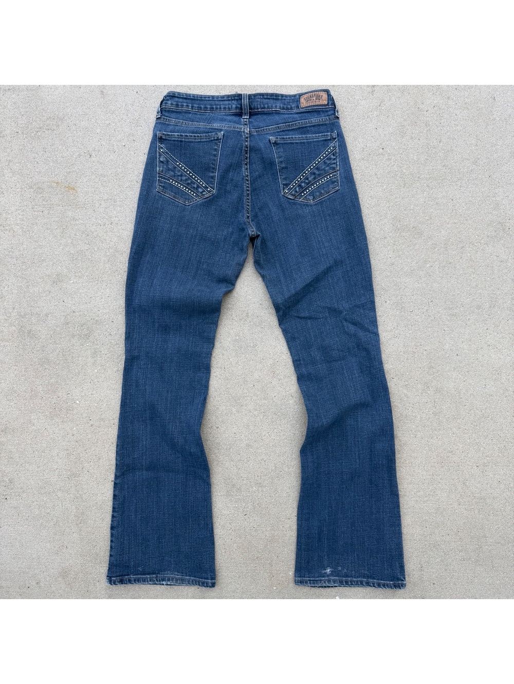 Levis Jeans Women Waist 30 in Blue Modern Bootcut Stylish Denim